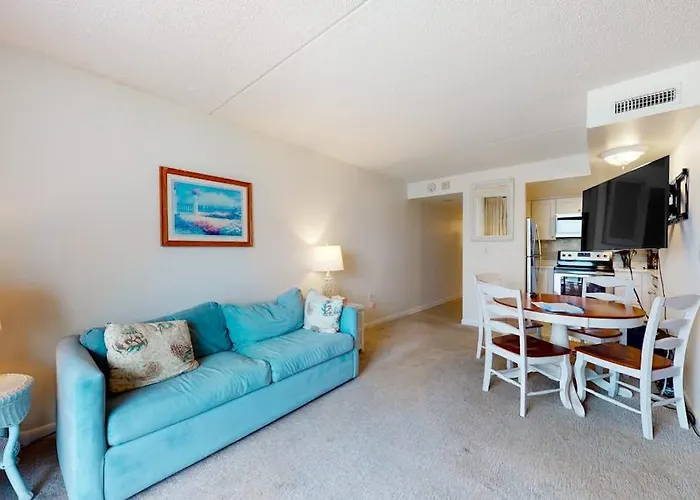 Golden Sands 709